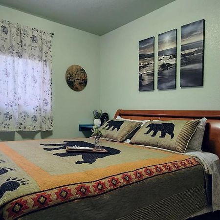 Trinity Escapes - Two Bedroom Two Bathroom Full Apartment Near Airport Анкоридж Экстерьер фото