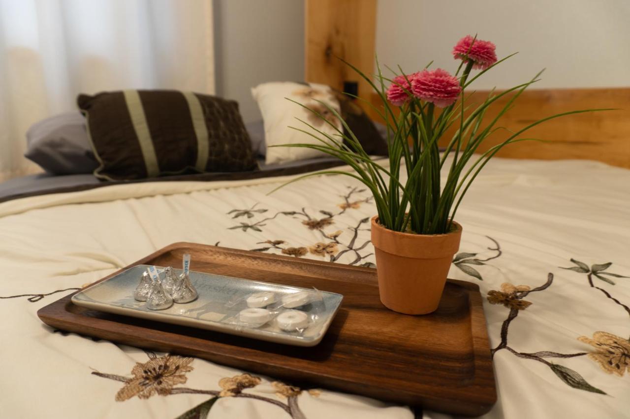 Trinity Escapes - Two Bedroom Two Bathroom Full Apartment Near Airport Анкоридж Экстерьер фото